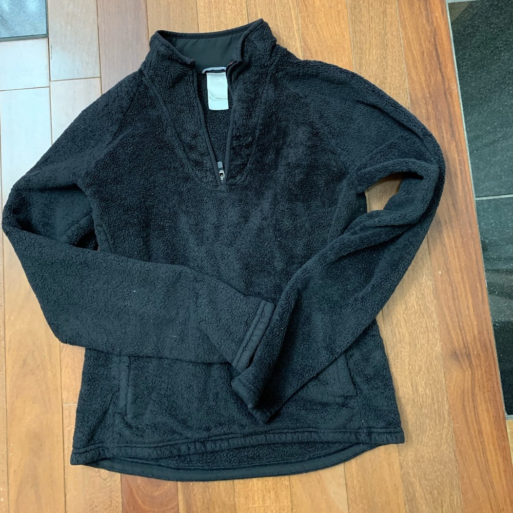 North face pullover